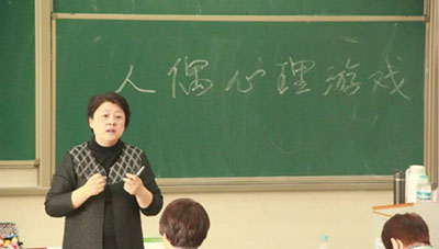 李莉：傳統(tǒng)與現(xiàn)代的雙生花